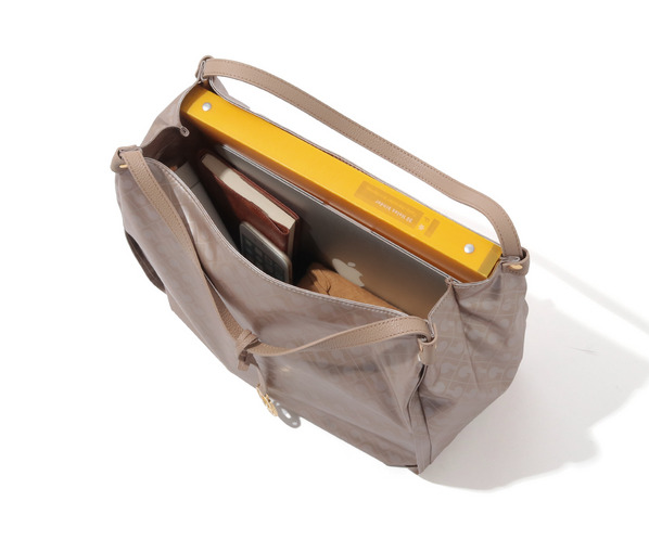 ソフティ ショルダーバッグ 大 詳細画像 ブラック 10