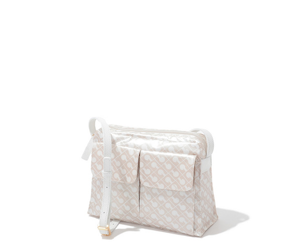 ソフティ クロスショルダーバッグ 詳細画像 ライトベージュ 1