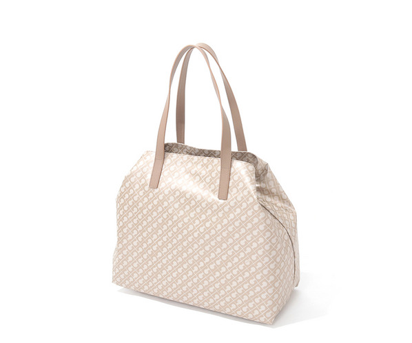 ソフティ ショルダーバッグ